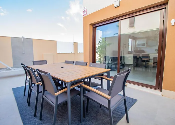 3083 Casa Nueve